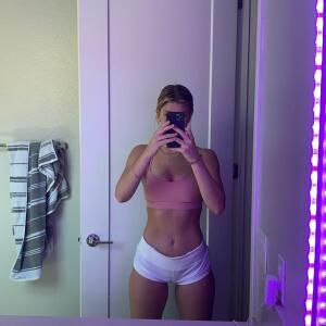 Faith Ordway onlyfans